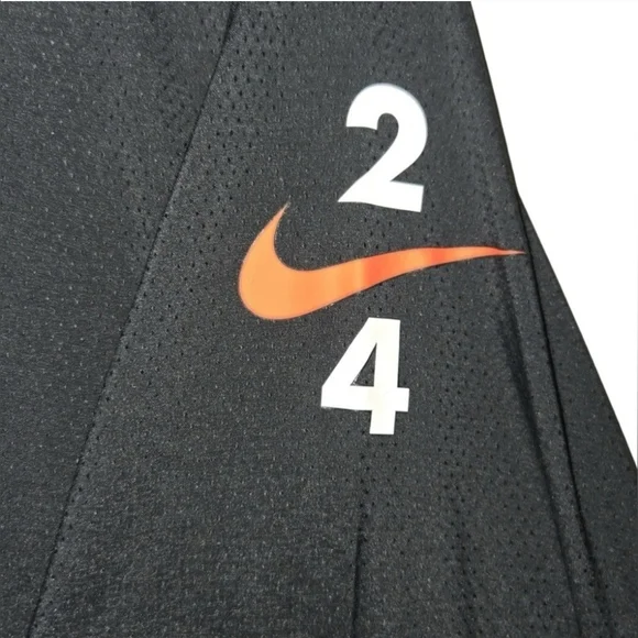 Nike 2024 Chicago Marathon Windrunner Running Jacket Black FV6204-010 - Picture 7 of 12